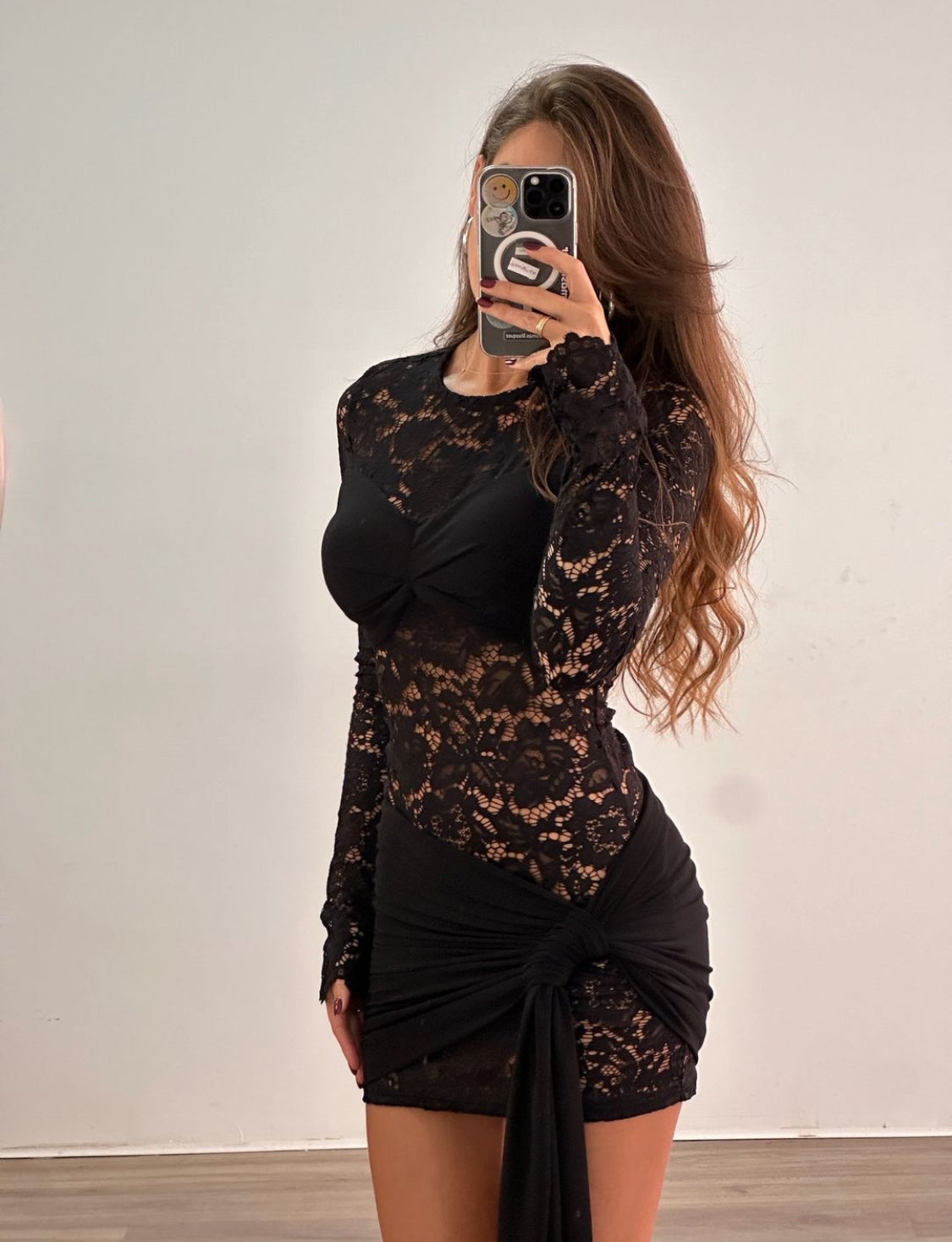 Vestido Noir Elegance